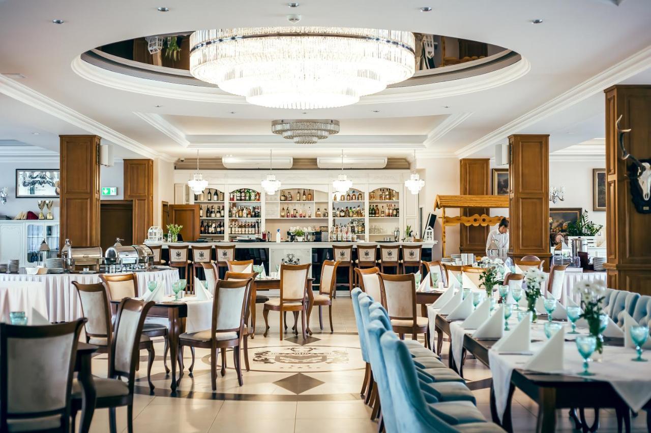 Palac Mortegi Hotel & Spa- Restauracja Szlachecka, Spa, Basen, Sauny, Jazda Konna, Mini Zoo- Luksus, Relaks I Przyroda W Jednym! Lubawa Luaran gambar