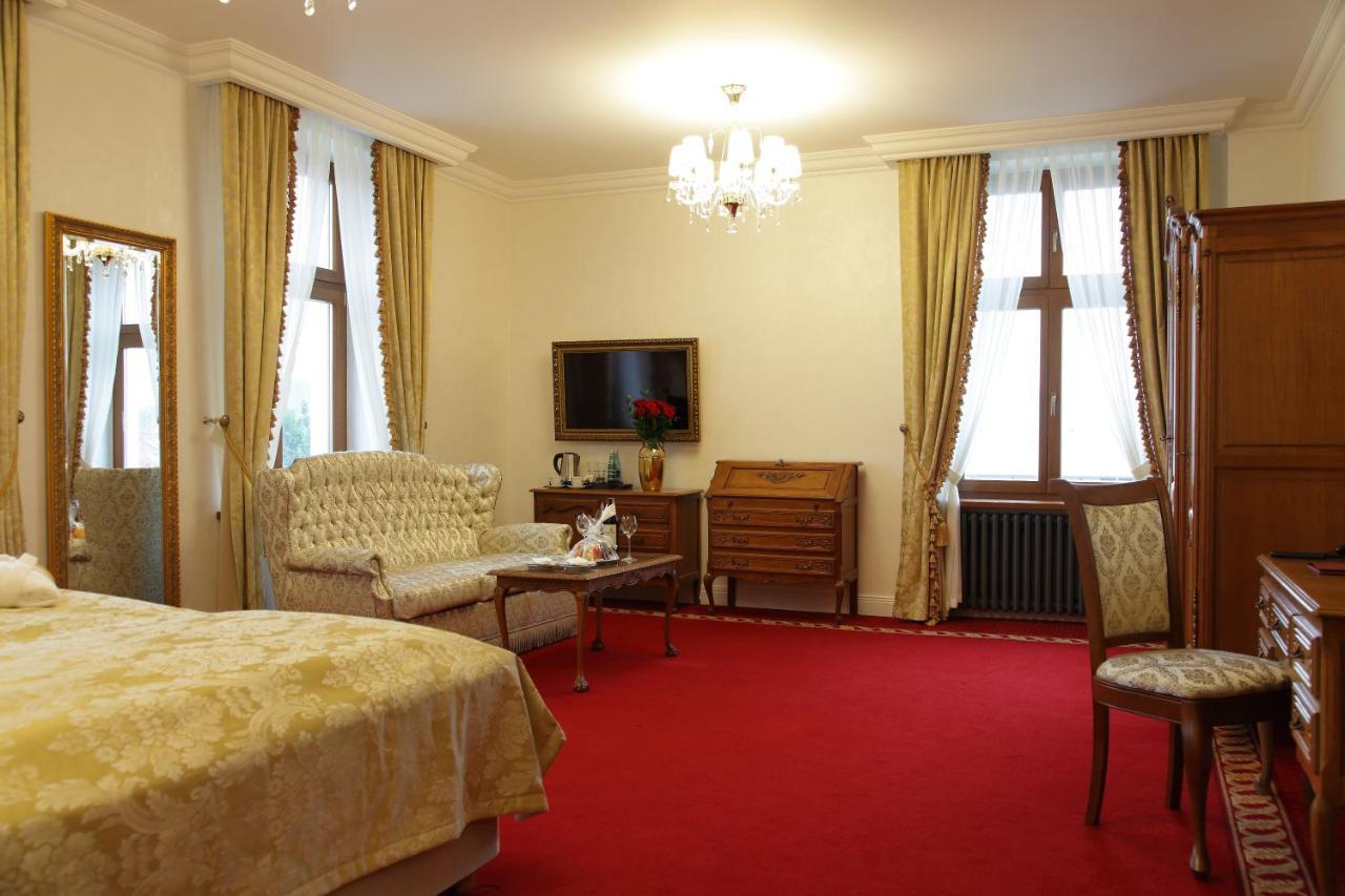 Palac Mortegi Hotel & Spa- Restauracja Szlachecka, Spa, Basen, Sauny, Jazda Konna, Mini Zoo- Luksus, Relaks I Przyroda W Jednym! Lubawa Luaran gambar