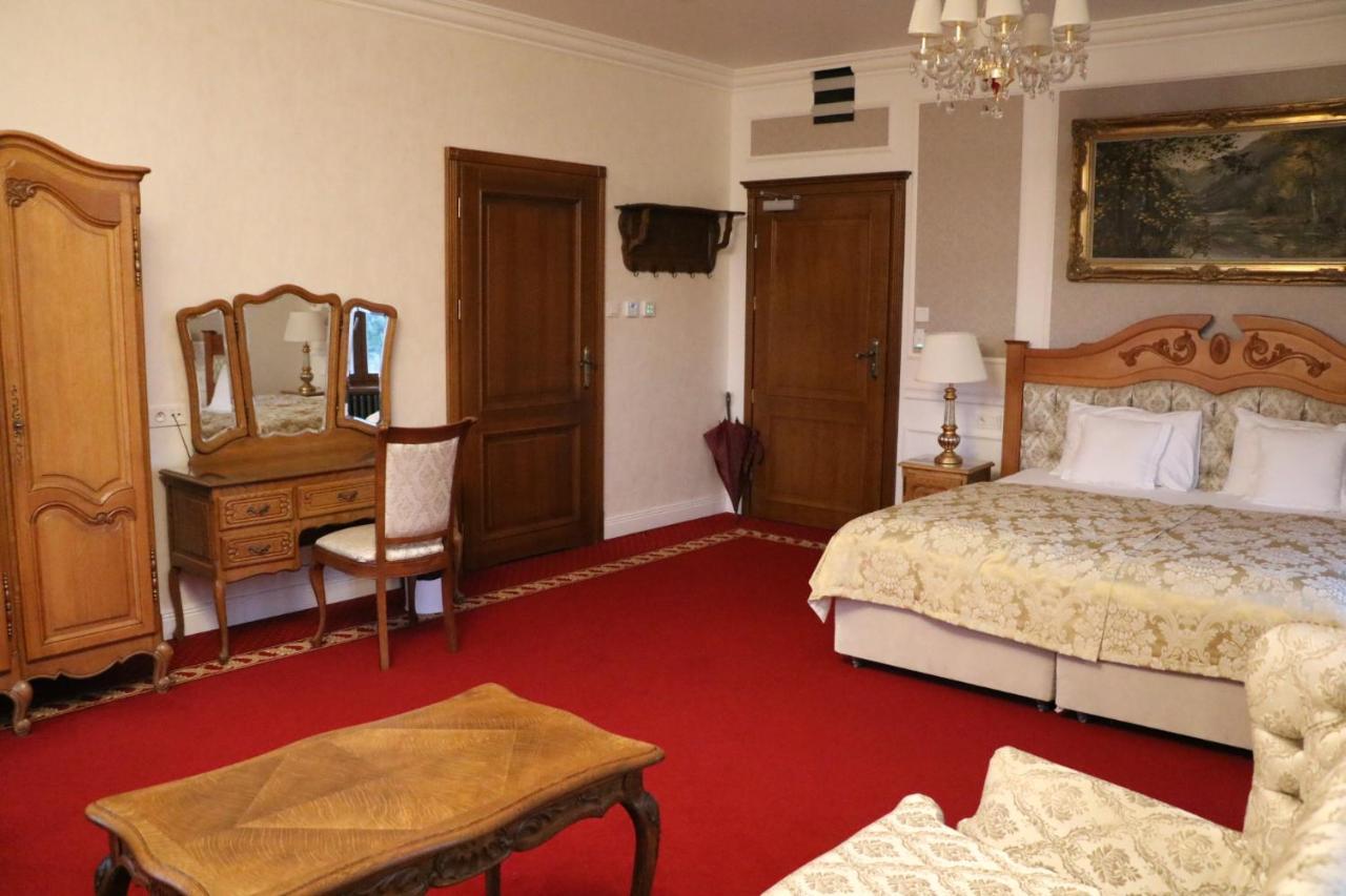 Palac Mortegi Hotel & Spa- Restauracja Szlachecka, Spa, Basen, Sauny, Jazda Konna, Mini Zoo- Luksus, Relaks I Przyroda W Jednym! Lubawa Bilik gambar