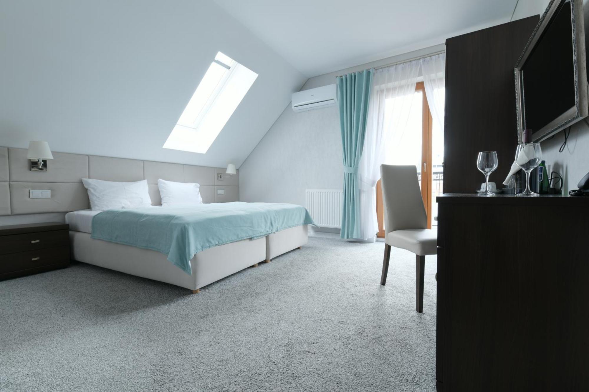 Palac Mortegi Hotel & Spa- Restauracja Szlachecka, Spa, Basen, Sauny, Jazda Konna, Mini Zoo- Luksus, Relaks I Przyroda W Jednym! Lubawa Luaran gambar